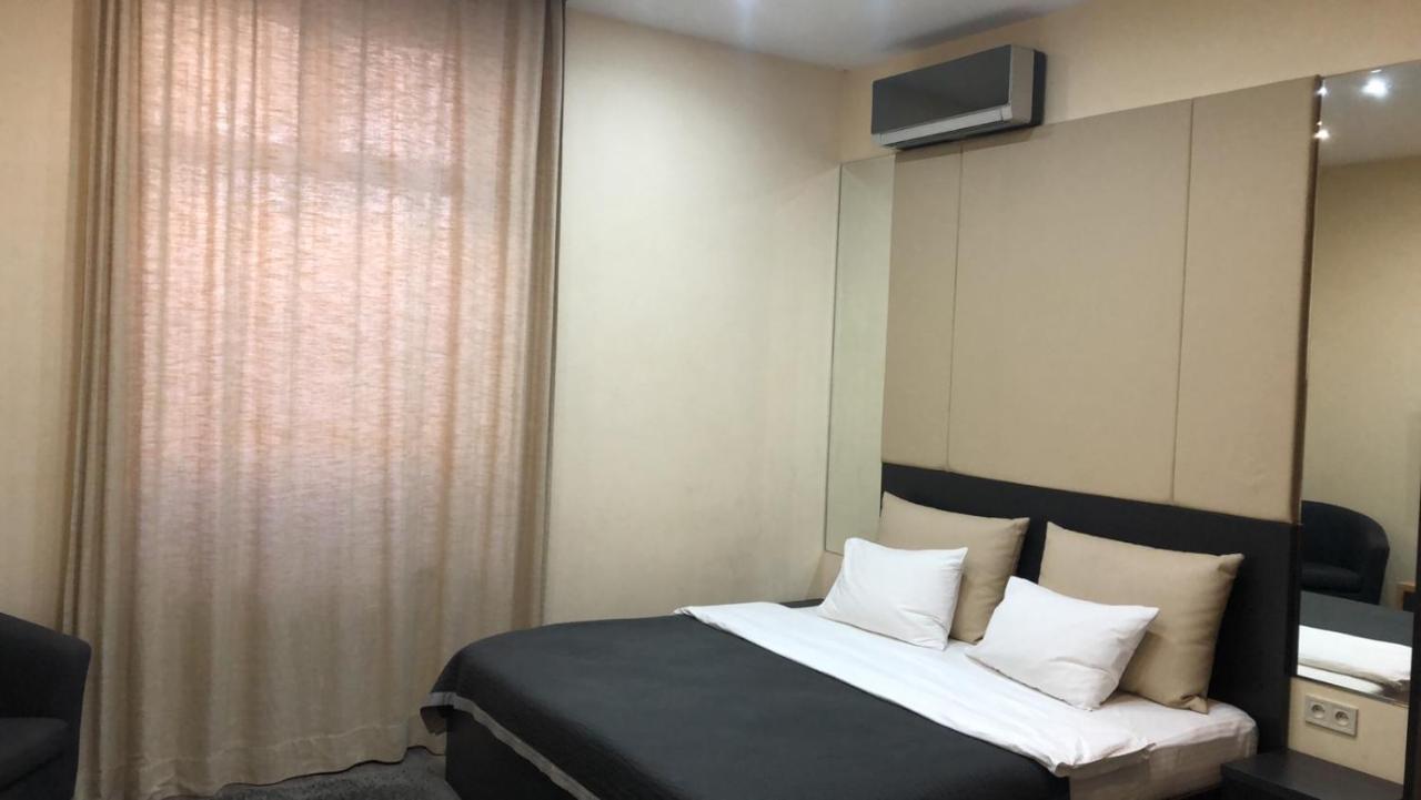 Malon apartments Odessa Extérieur photo